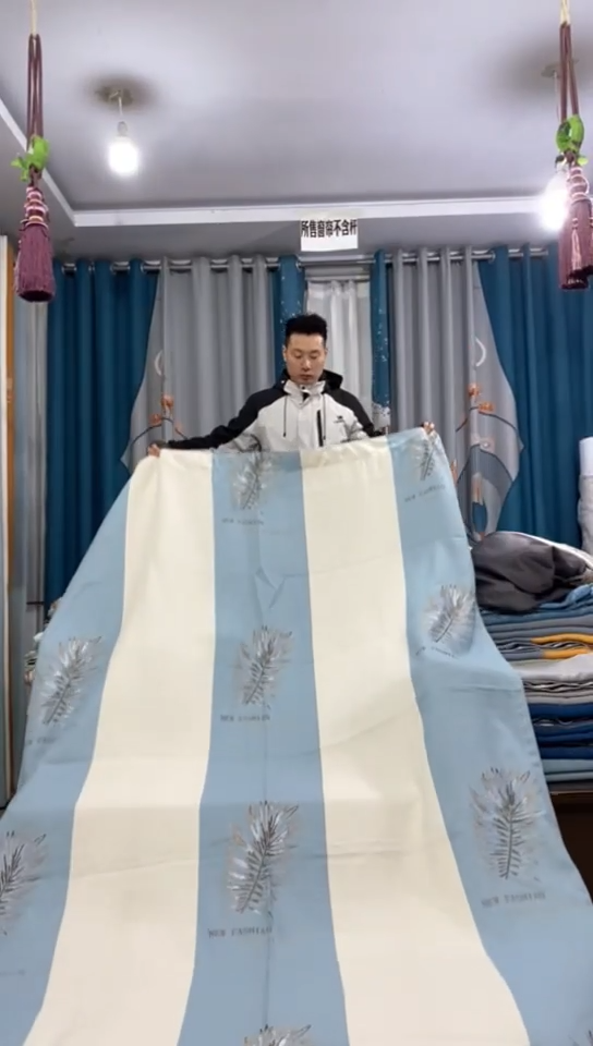 布成品窗帘        17米