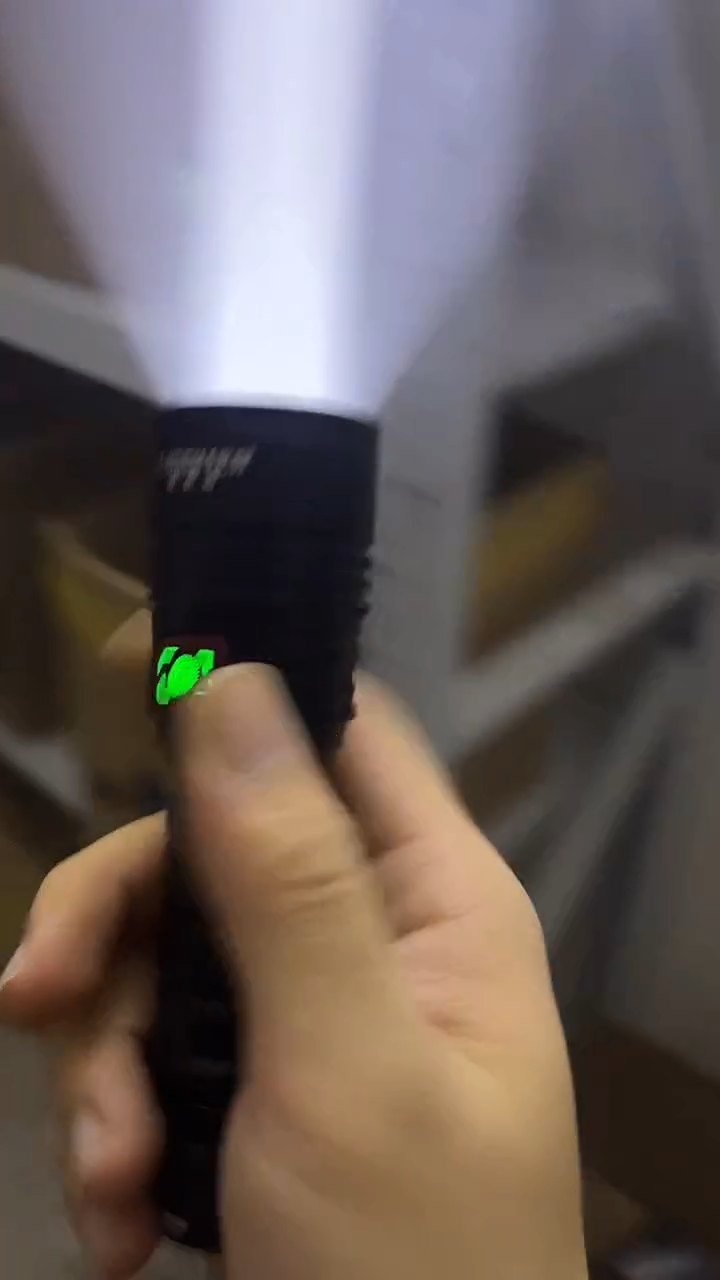 【国民神筒】G40定焦强光手电筒SST40灯芯