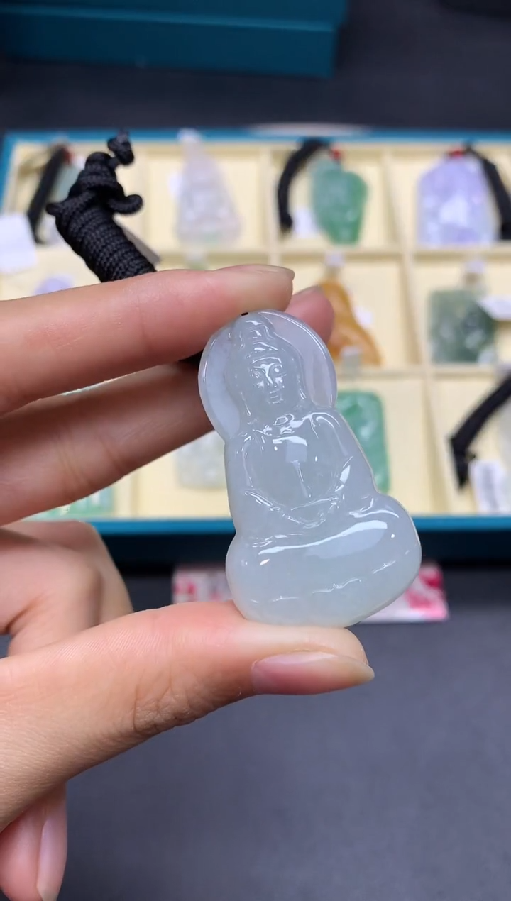 【闪购商品】定制翡翠未镶嵌观音【无服务费】