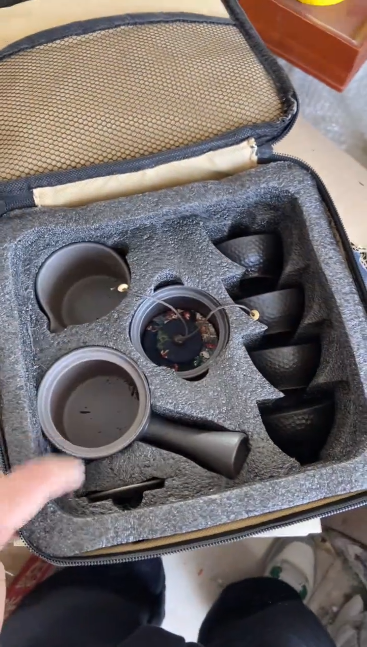 无运费险有瑕疵的摄影的产品有使用过的痕迹有点脏介意勿拍