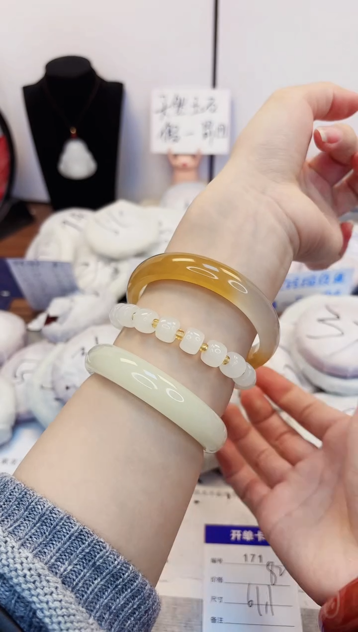 【闪购商品】石英质玉手镯未镶嵌171-财气镯61圈口