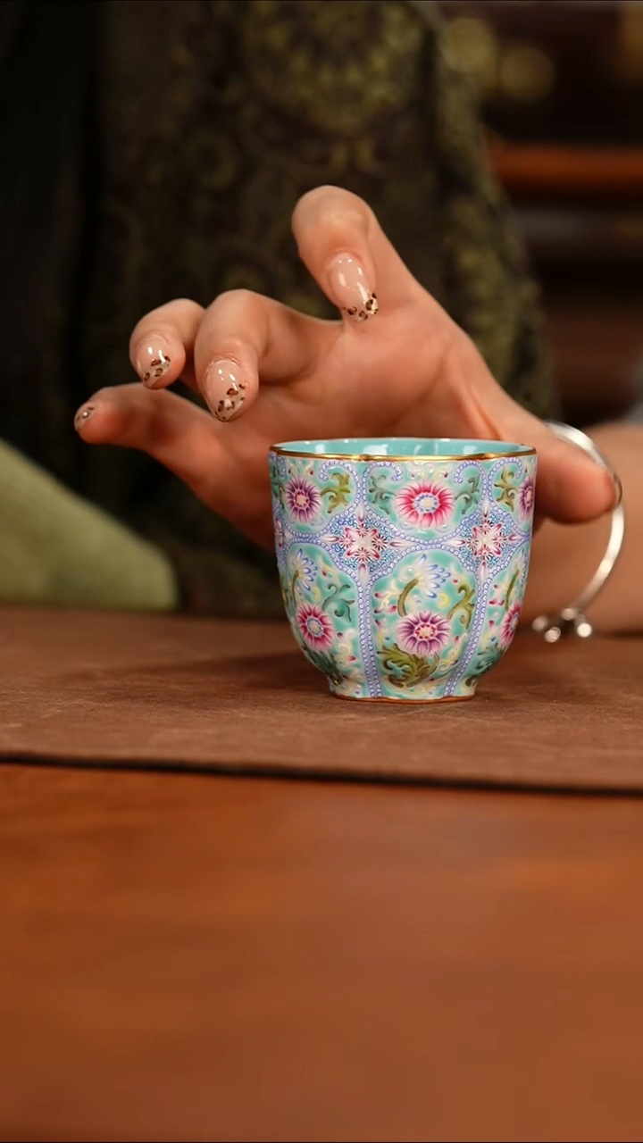 瓷瓷姑娘溢珍堂松石绿杯