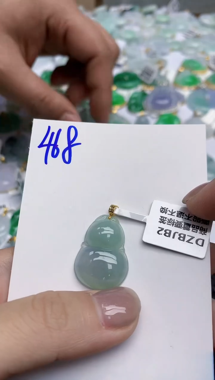 【闪购商品】翡翠颈饰18K金镶嵌天然翡翠A货