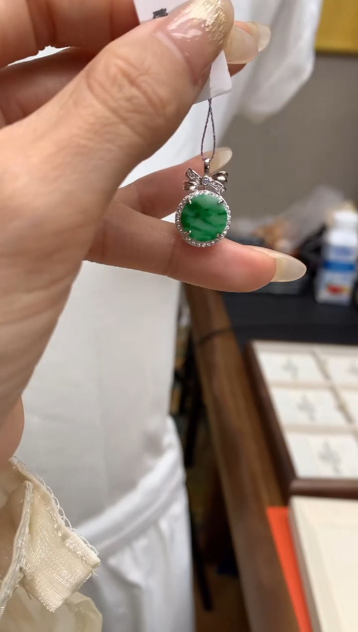 【闪购商品】翡翠颈饰银S925镶嵌无事牌