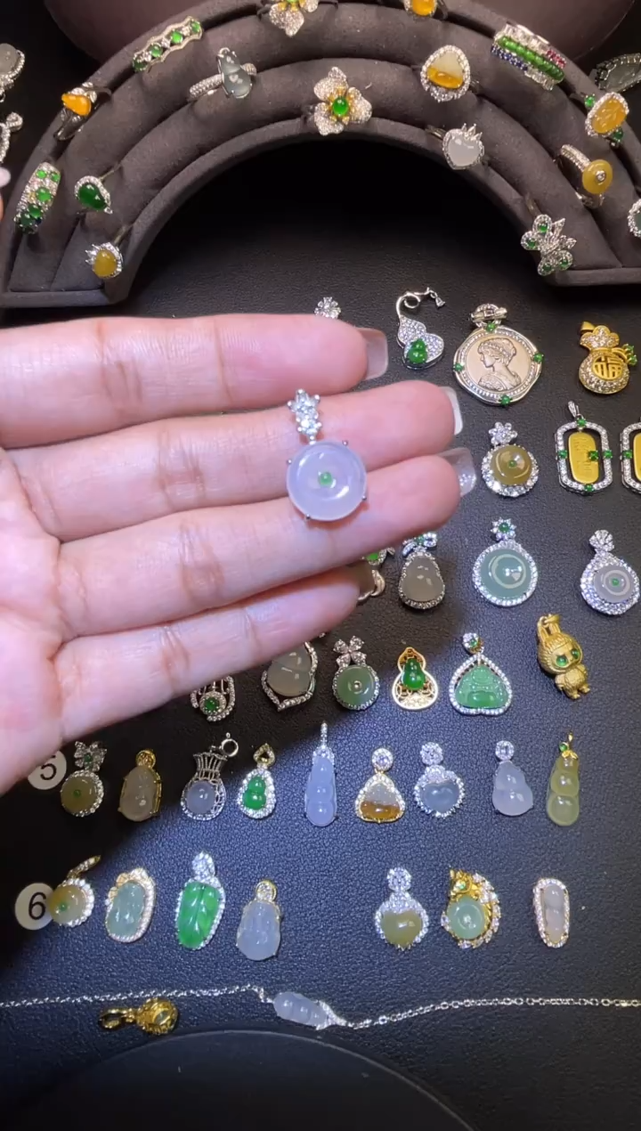 吊坠(不含链)未镶嵌翡翠1