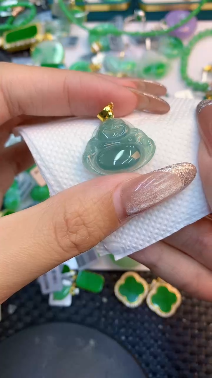 颈饰未镶嵌翡翠1