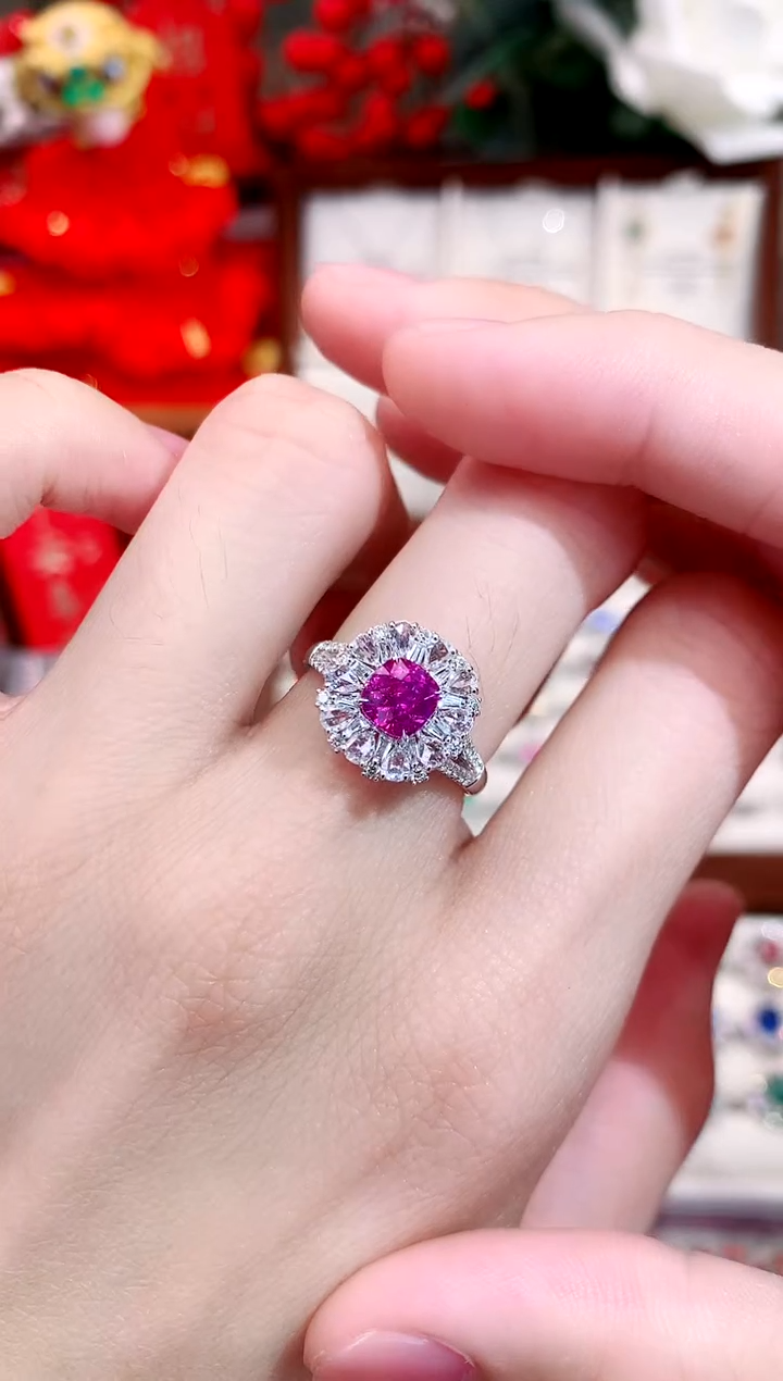 【闪购商品】彩色蓝宝石戒指18K金镶嵌1.53ct/天然宝石/七天无理由