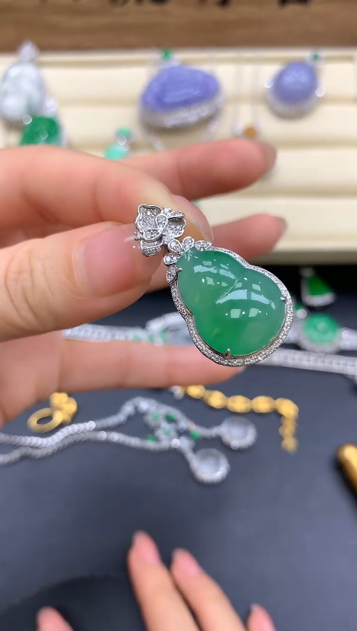 【闪购商品】翡翠颈饰18K金镶嵌590-中国好珍宝