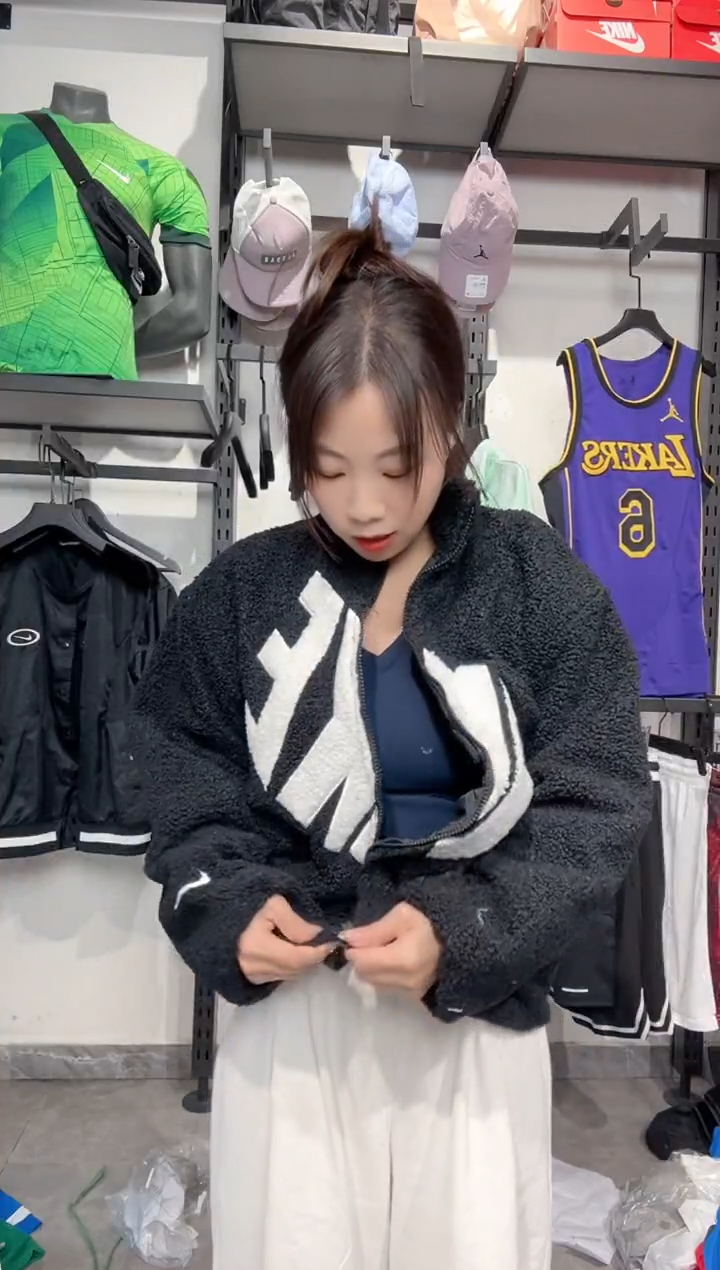 1202编码 瑕疵款直播间过款为准 尺码L 160