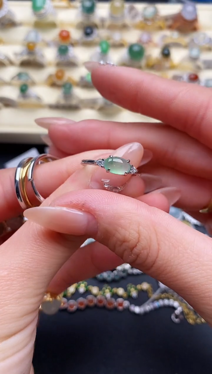 【闪购商品】翡翠戒指银S925镶嵌5555555+3