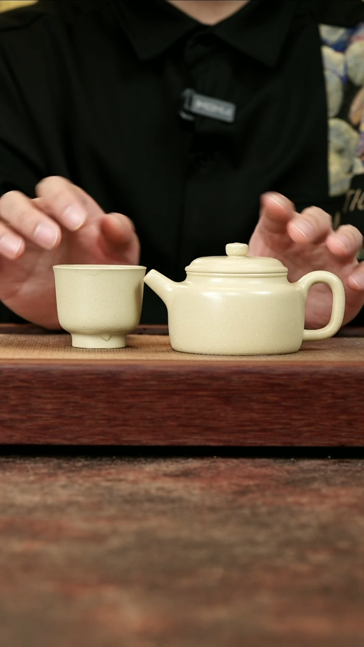 【闪购商品】紫砂茶壶梨皮本绿德钟