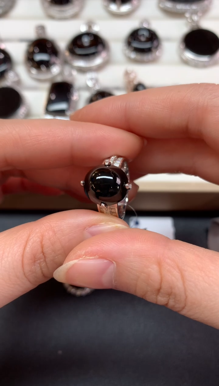 【闪购商品】翡翠戒指18K金镶嵌Z440|9800