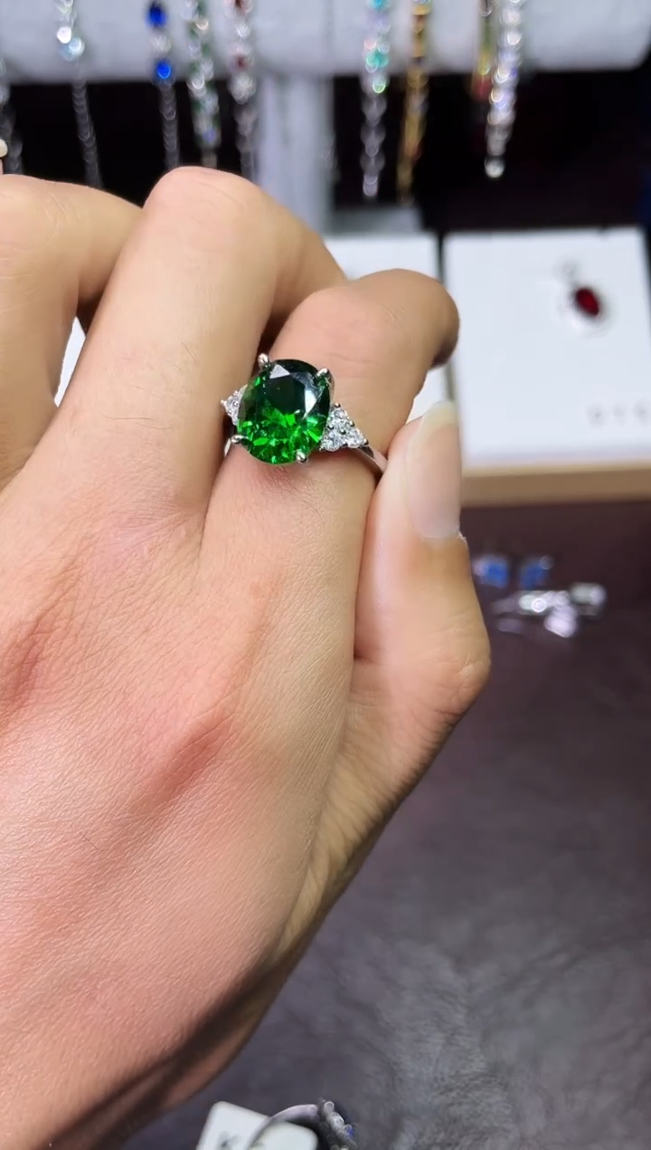 合金合成钻石绿宝戒指