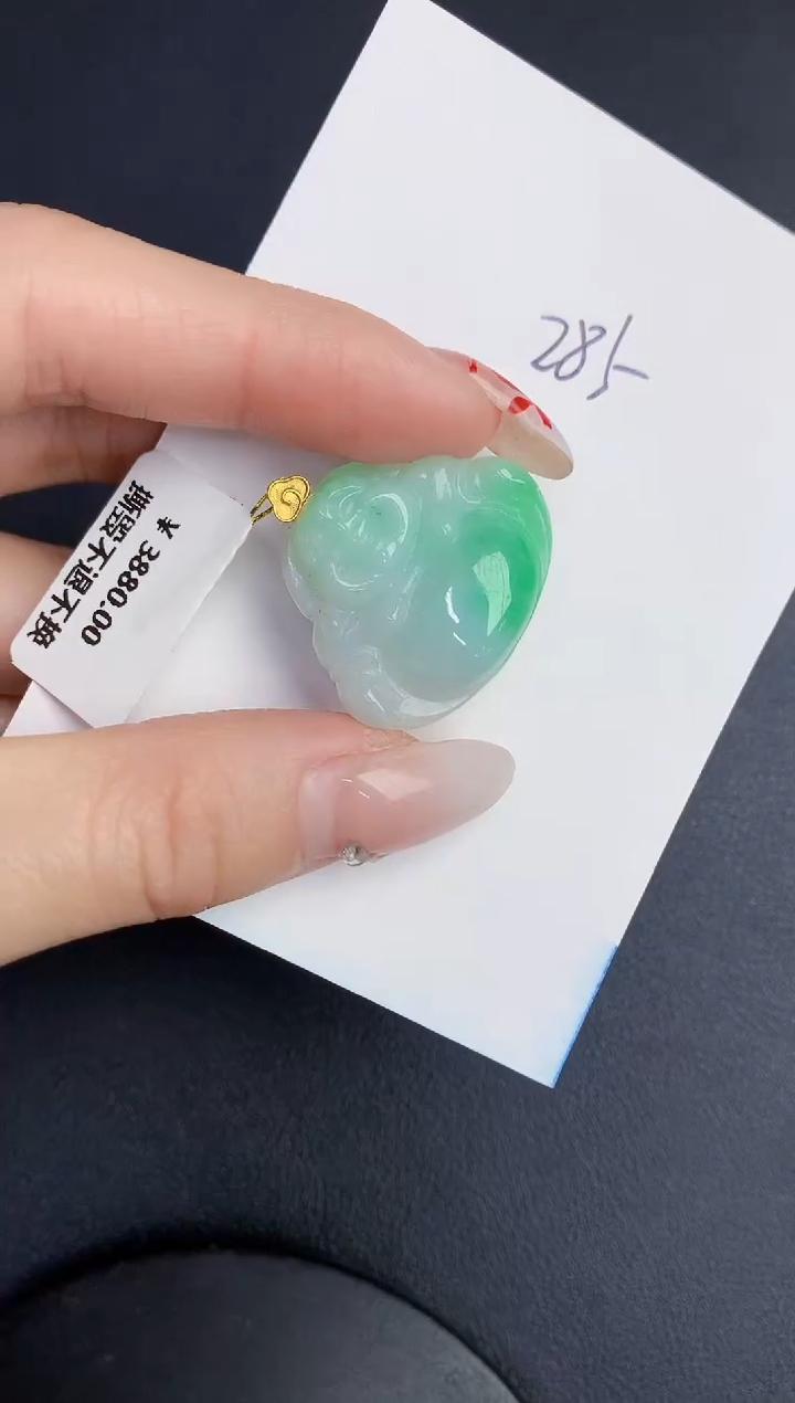 【闪购商品】翡翠颈饰18K金镶嵌000000000000