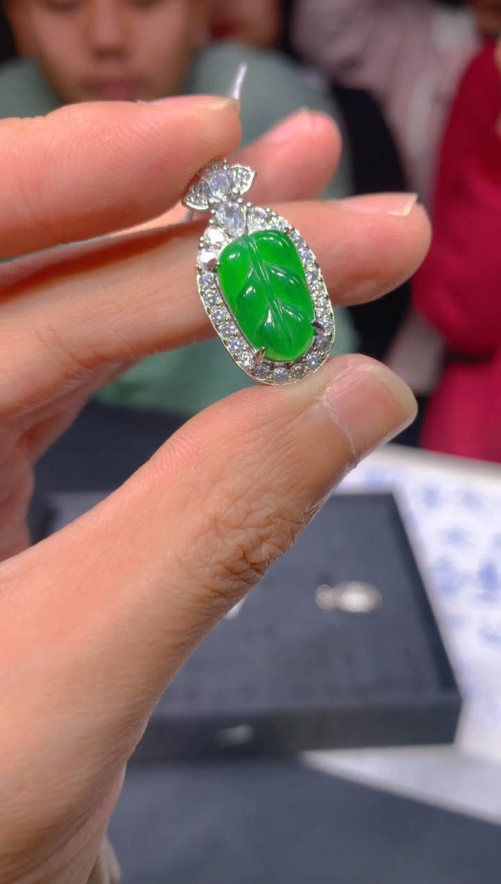 【闪购商品】定制翡翠未镶嵌12定制翡翠.多样性发货-发其一