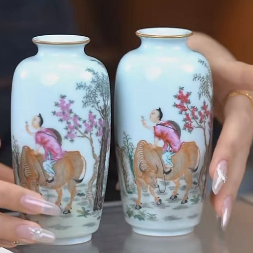 国呈拍卖古董瓷器