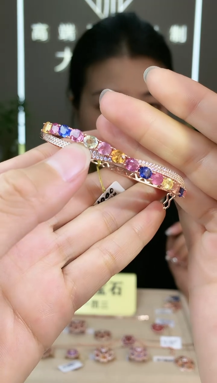 【闪购商品】彩色蓝宝石手镯银S925镶嵌手镯