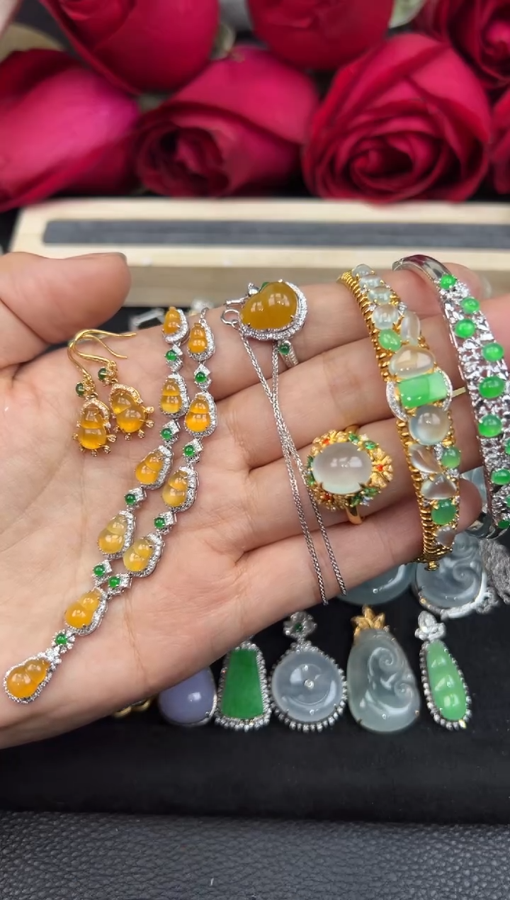 【闪购商品】翡翠吊坠(不含链)18K金镶嵌勿拍