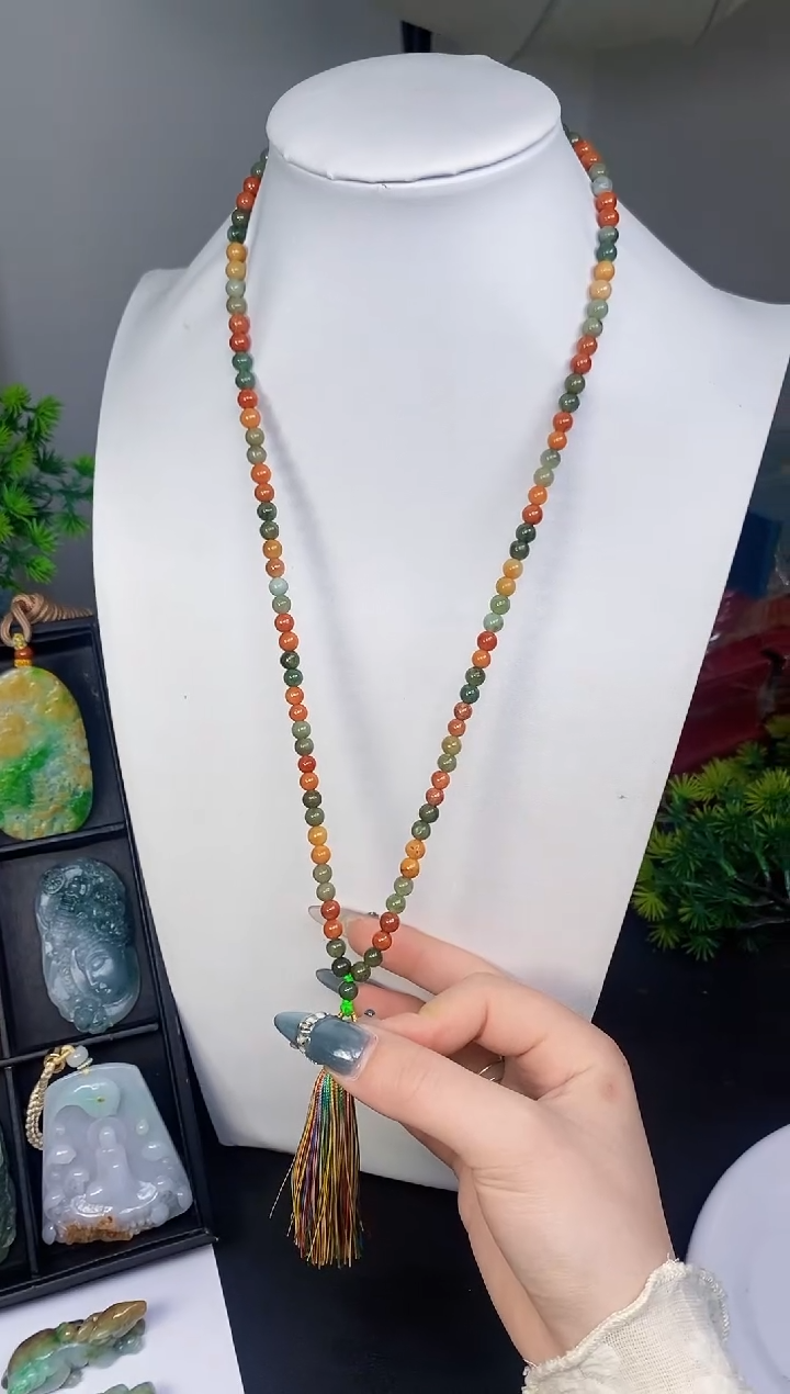 【闪购商品】翡翠颈饰未镶嵌A货翡翠