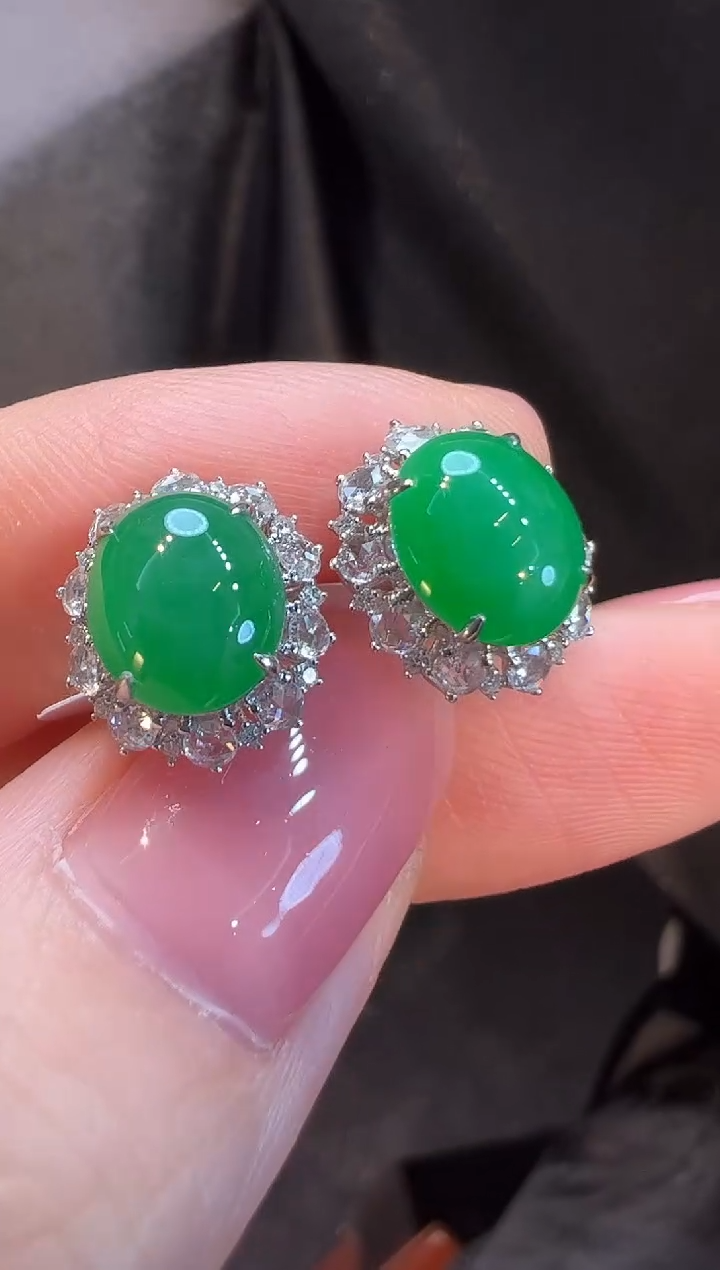 18K金镶嵌翡翠耳饰L6耳钉