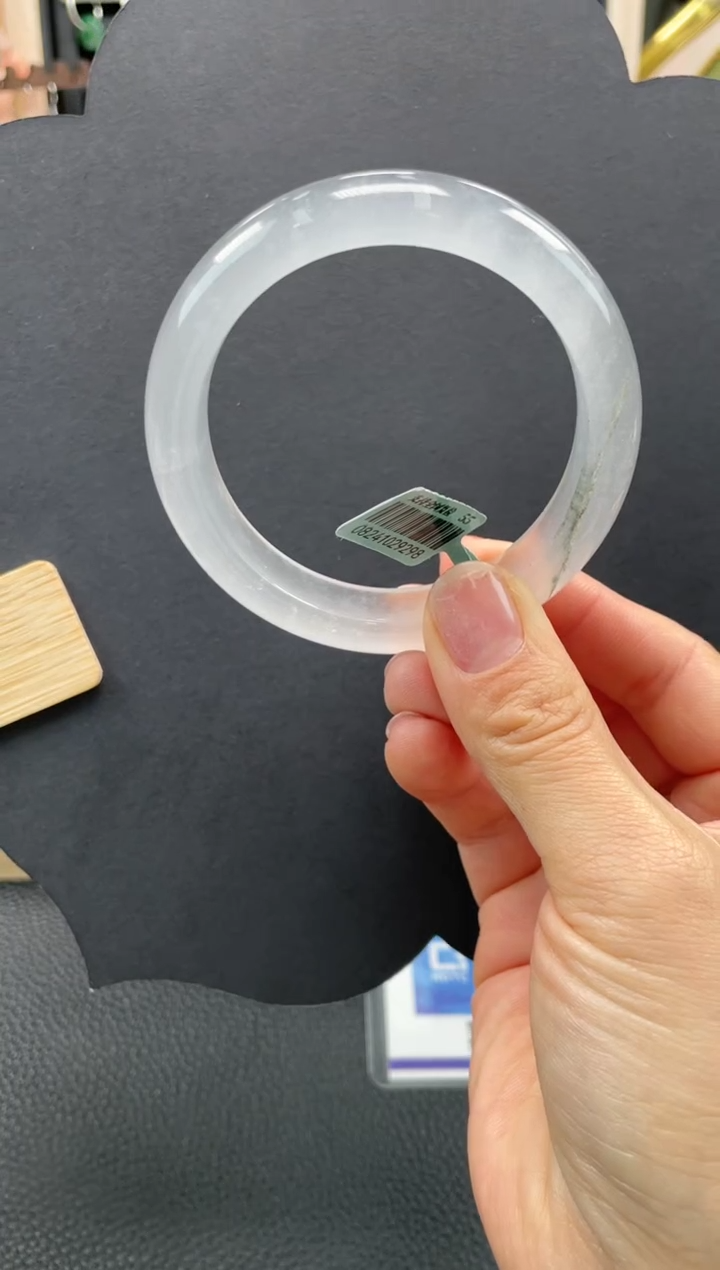 【闪购商品】石英质玉手镯未镶嵌口径55+