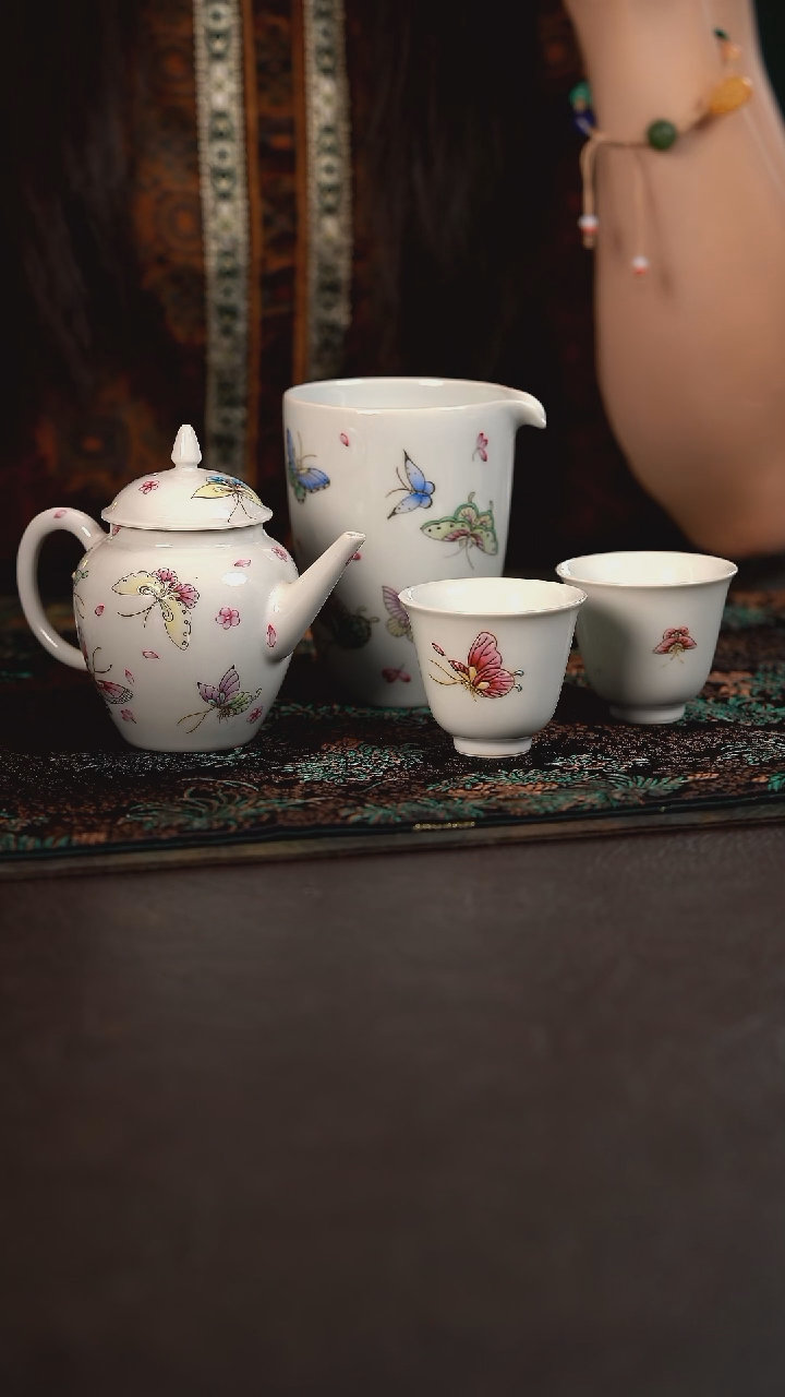 活动价忆古彩瓷蝶恋花一壶两小杯 加公道