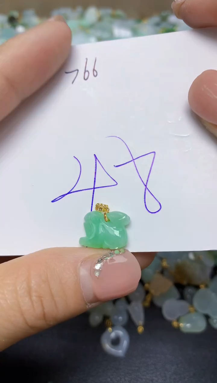 【闪购商品】翡翠挂件18K金镶嵌 天然翡翠A货