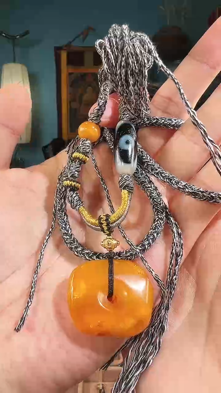 【闪购商品】蜜蜡颈饰未镶嵌老藏蜡随机发货