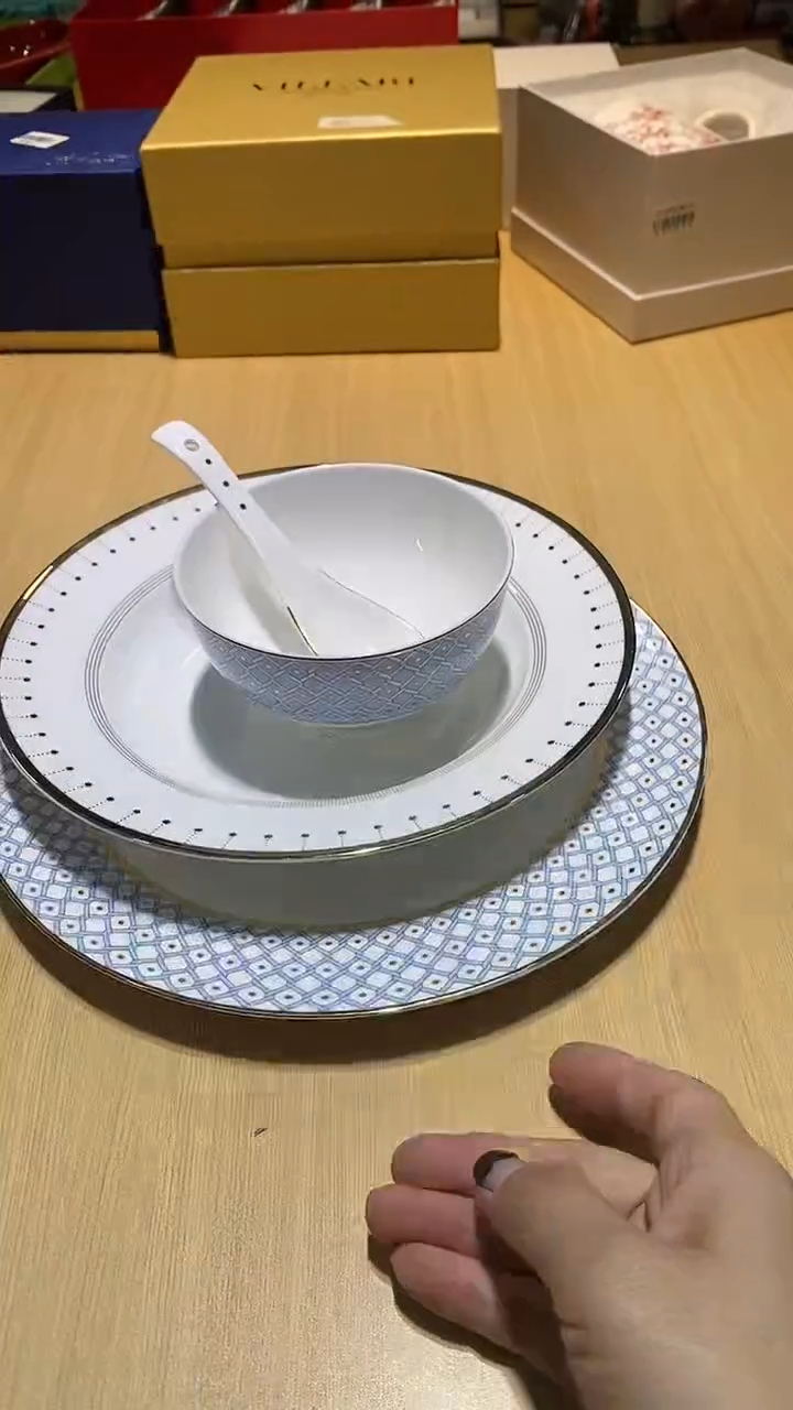 【闪购商品】瓷片锅碗瓢盆一件不剩