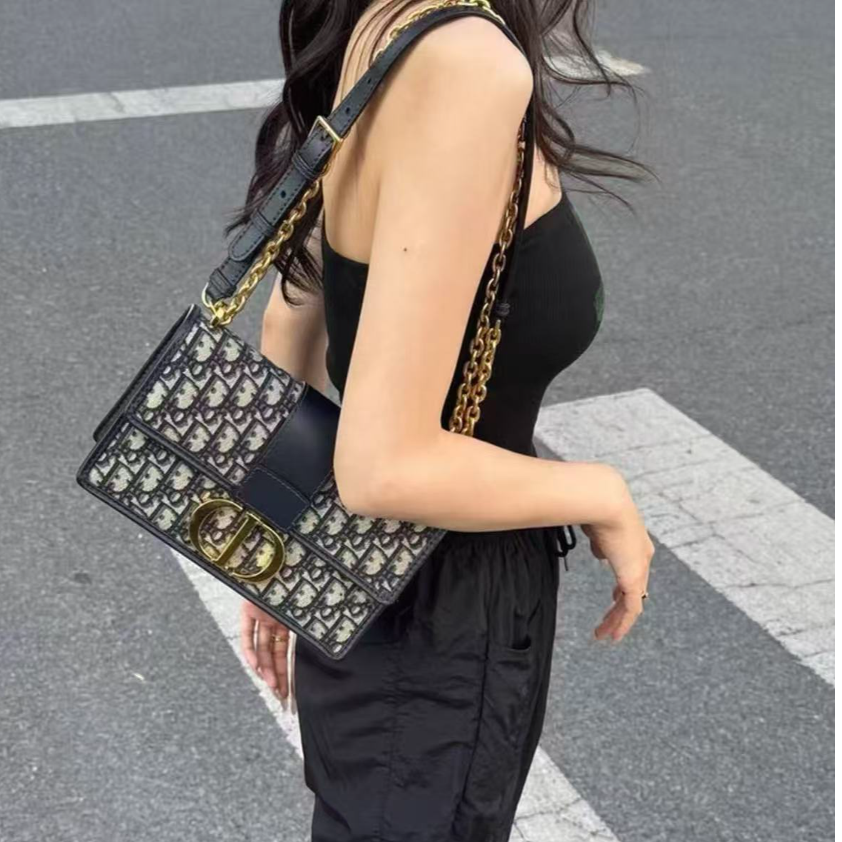 95新 DIOR/迪奥 专柜价30500 22年蓝花中号蒙田30斜挎包B5762