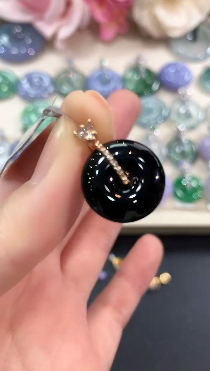 吊坠(不含链)18K金镶嵌翡翠冬日珠宝Q44