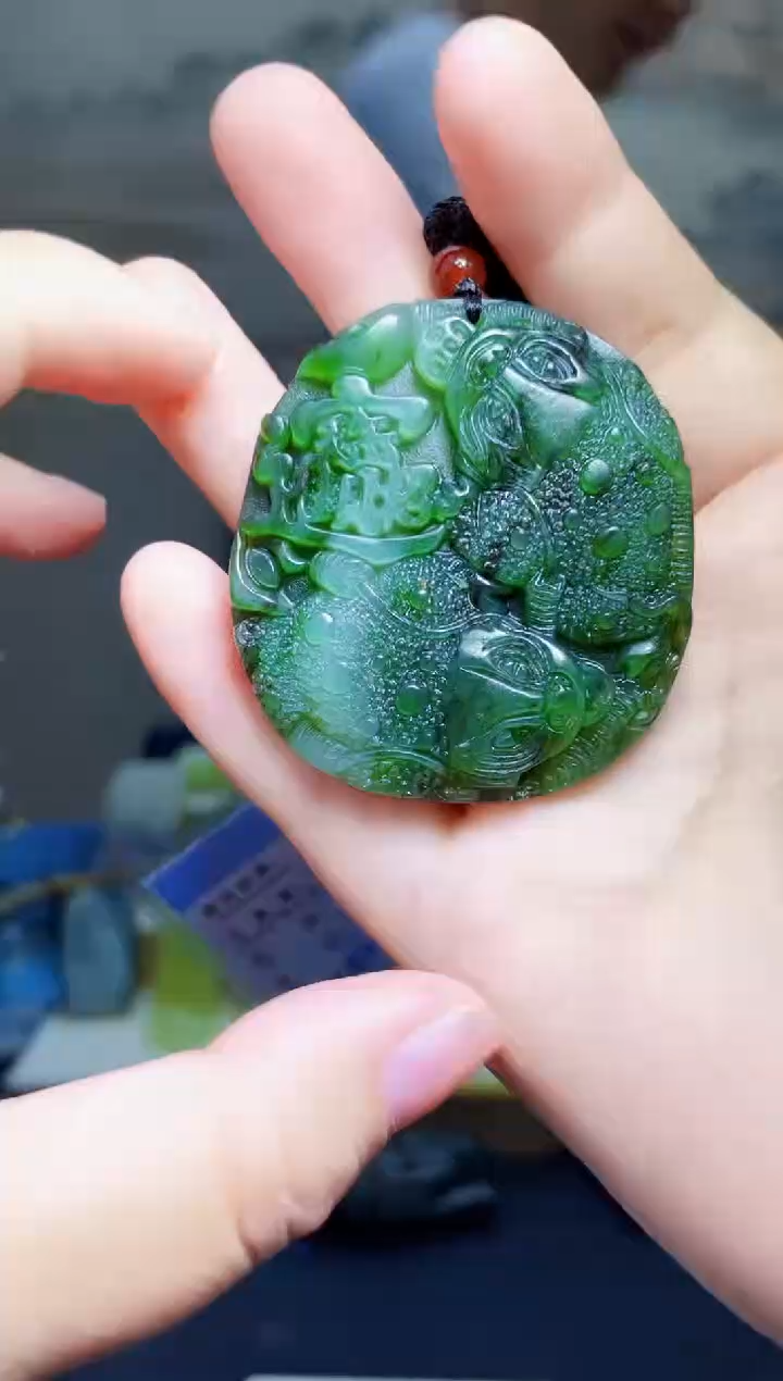 和田玉未镶嵌颈饰1