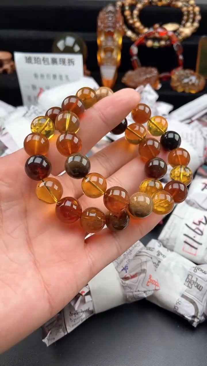 【闪购商品】琥珀手链未镶嵌多宝手串【多样性发货其中一】