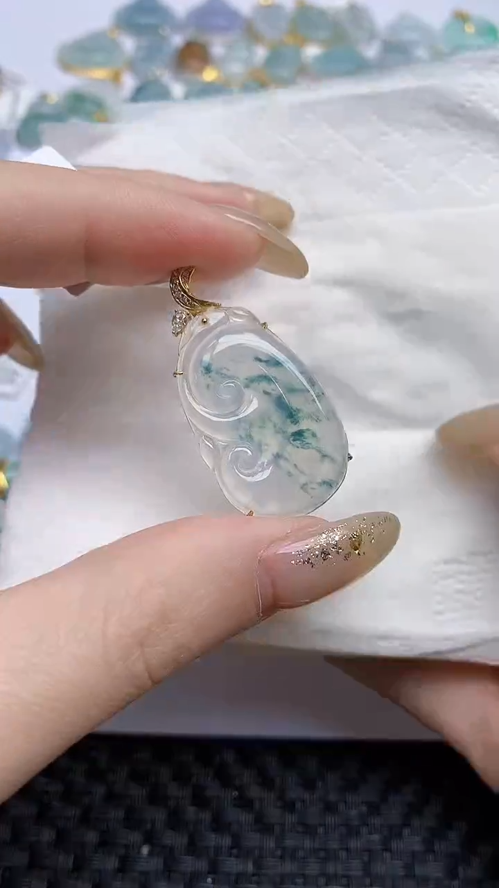 【闪购商品】翡翠颈饰18K金镶嵌天然A货翡翠 