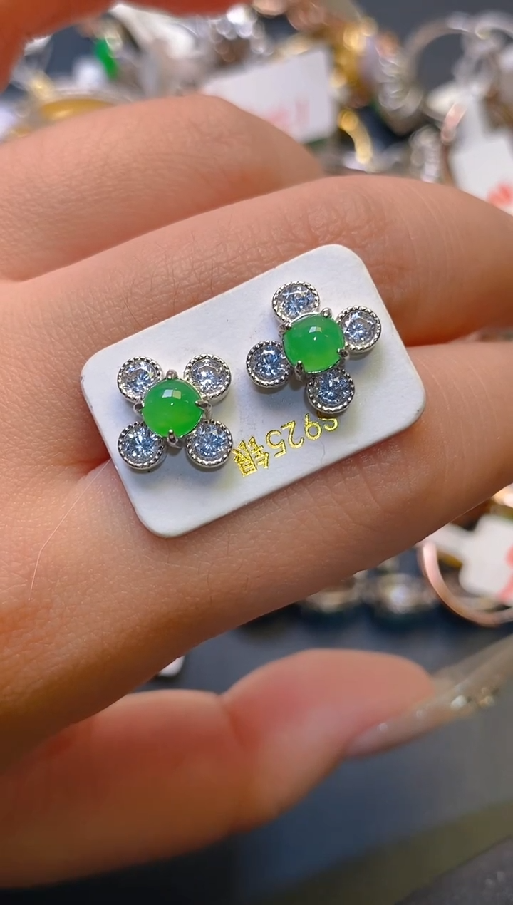 【闪购商品】翡翠耳饰银S925镶嵌天然A货翡翠1