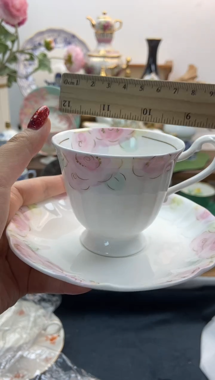 瓷片全新妮娜咖啡杯谨慎参拍，防伪帖撕毁无售后