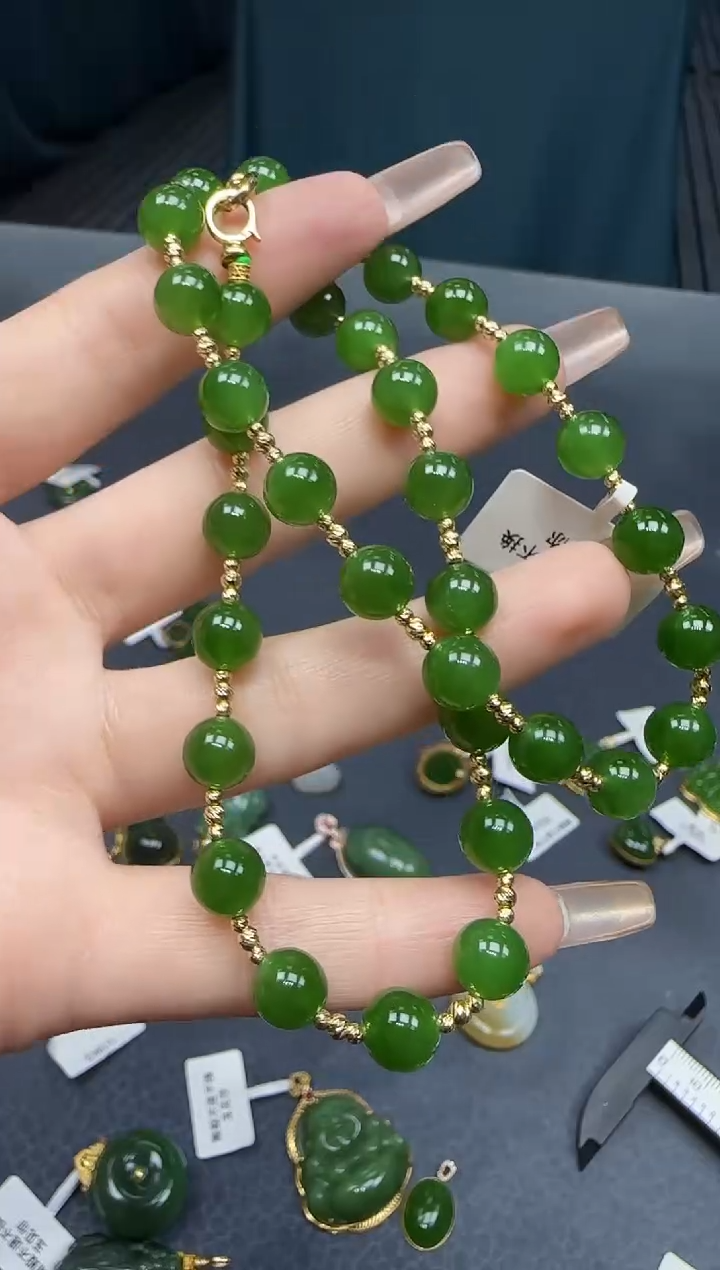 【闪购商品】和田玉挂件18K金镶嵌1