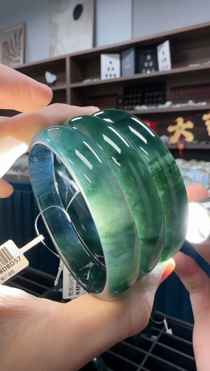【闪购商品】翡翠手镯未镶嵌57圈口多样性发一101