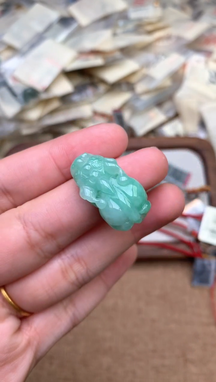 未镶嵌挂件翡翠一