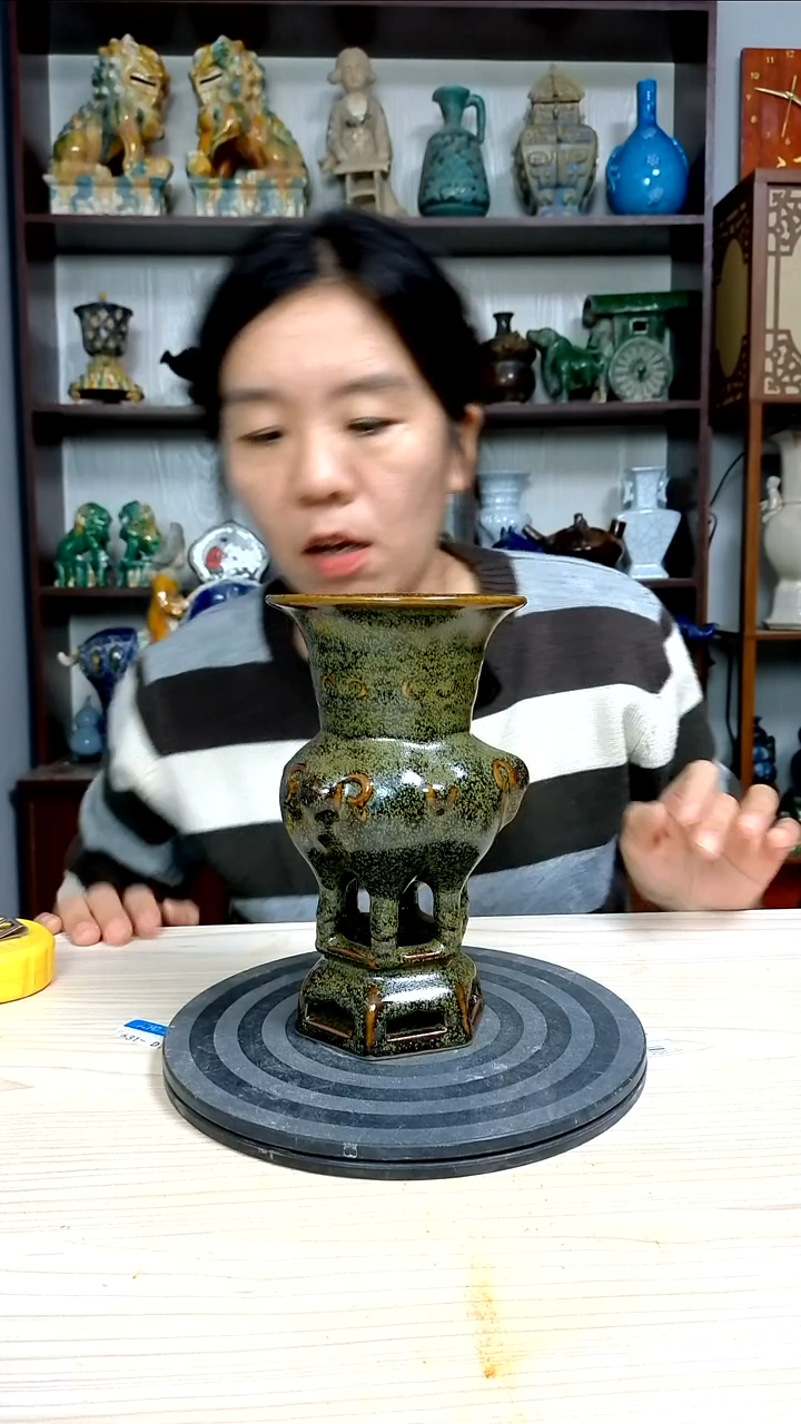 经典精美复古风格瓷器