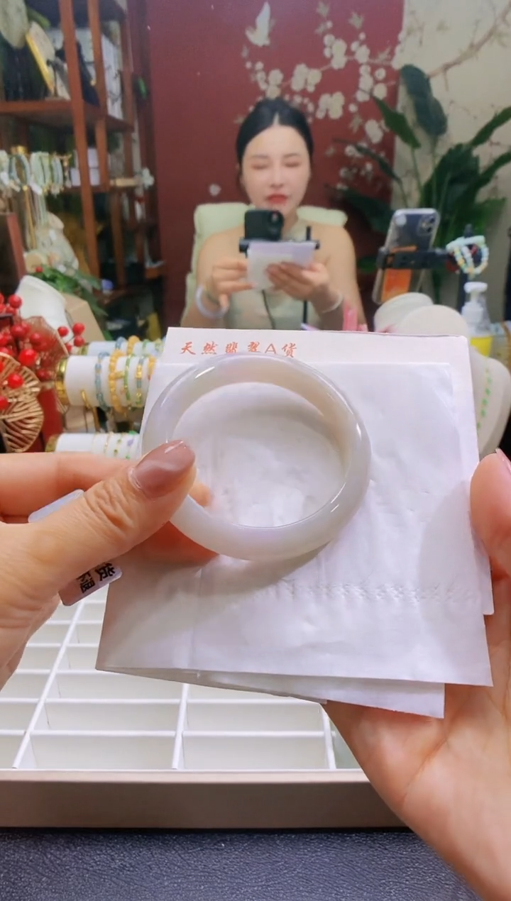 翡翠手镯未镶嵌28号53.8/10.7*7.8