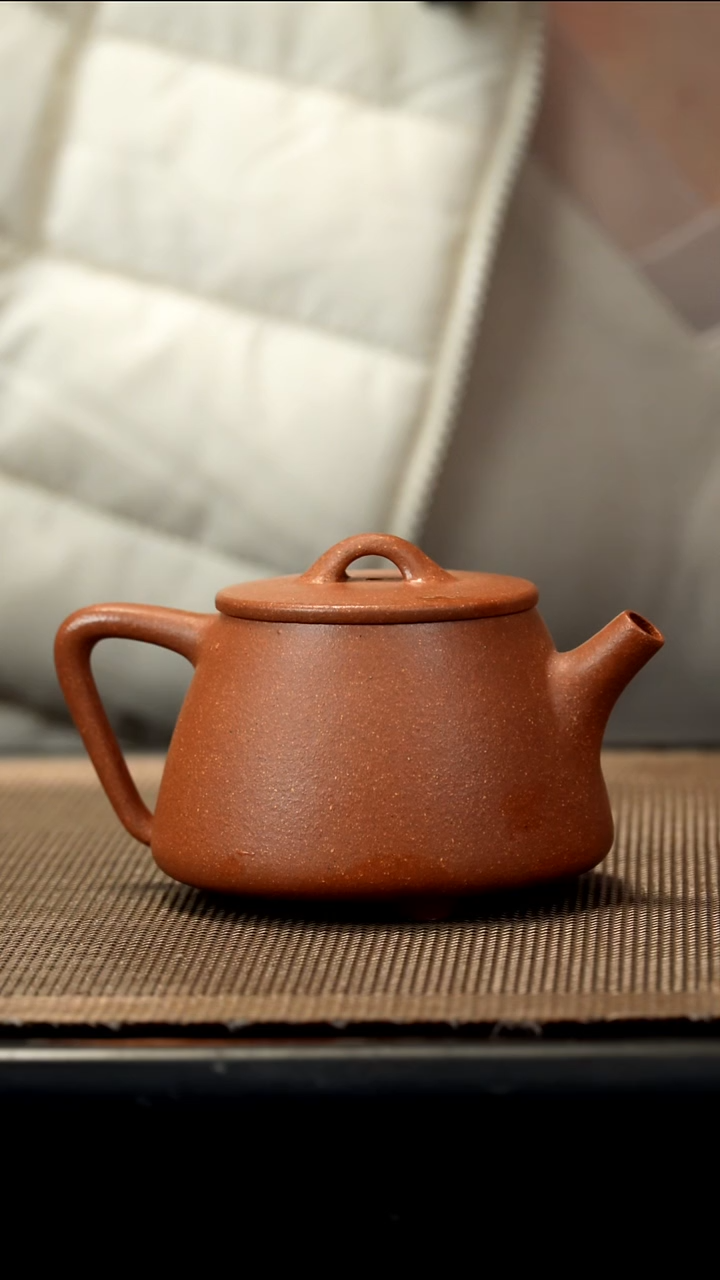 紫砂茶盏金降坡高瓢150CC