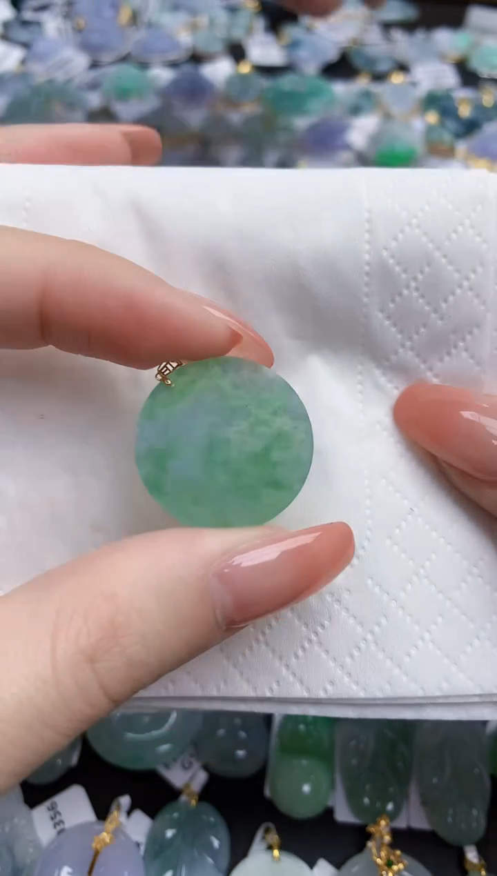 【闪购商品】翡翠颈饰未镶嵌天然缅甸翡翠A货
