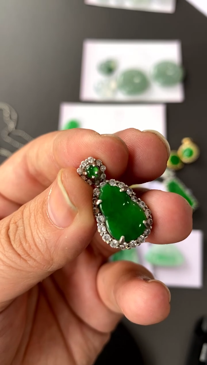 【闪购商品】翡翠颈饰银S925镶嵌买断价