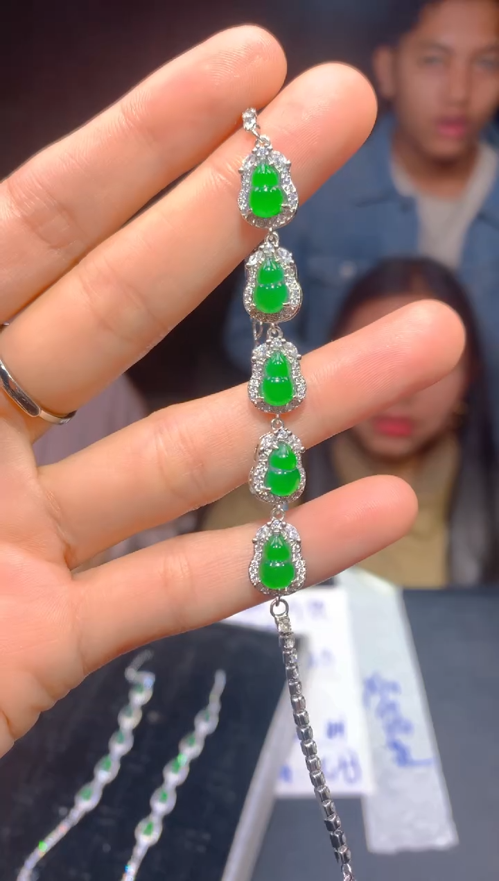【闪购商品】定制翡翠未镶嵌5多样性发货（发其一）