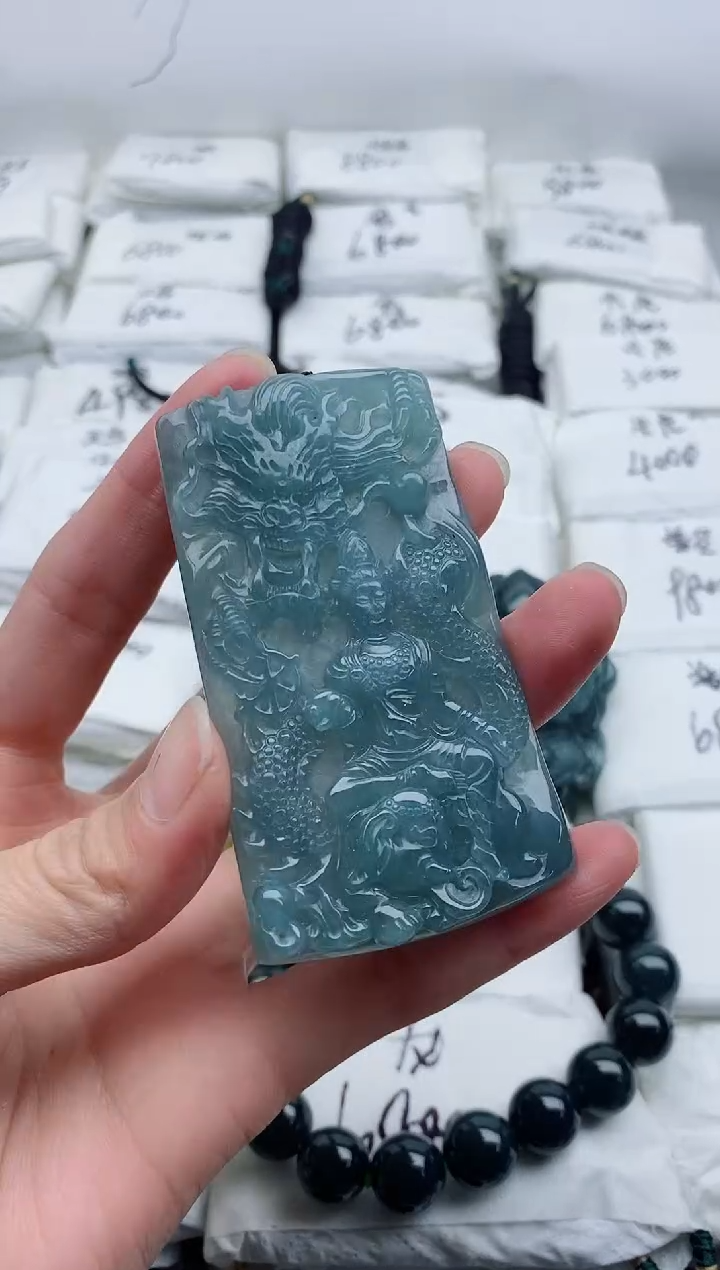 颈饰未镶嵌翡翠8