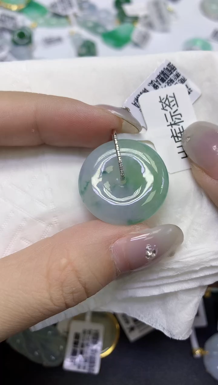 颈饰18K金镶嵌翡翠天然缅甸翡翠A货百元以上9元证书费自理