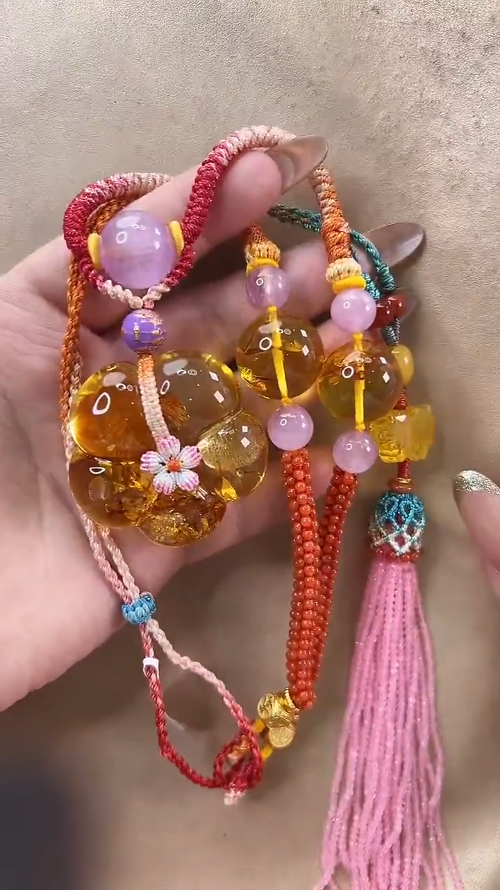 琥珀颈饰未镶嵌吊坠