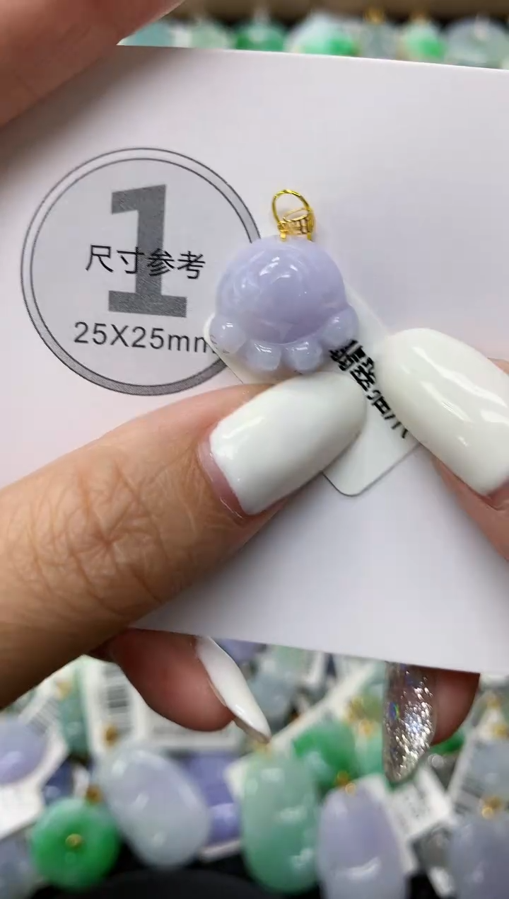 颈饰18K金镶嵌翡翠11111111111