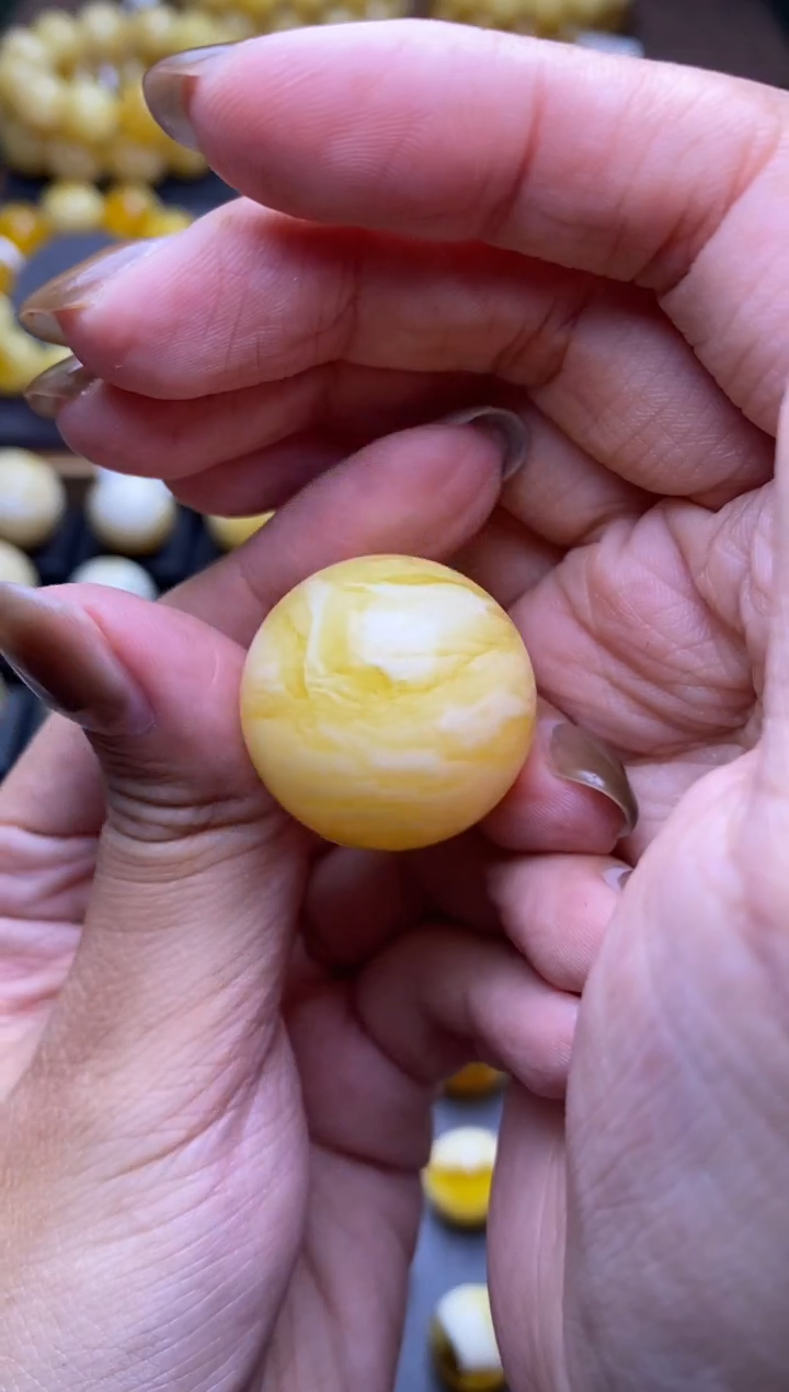 【闪购商品】琥珀裸石未镶嵌 大小姐珠宝严选131